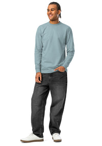 Men's Heavyweight Long Sleeve T-Shirt - Agave (on model)